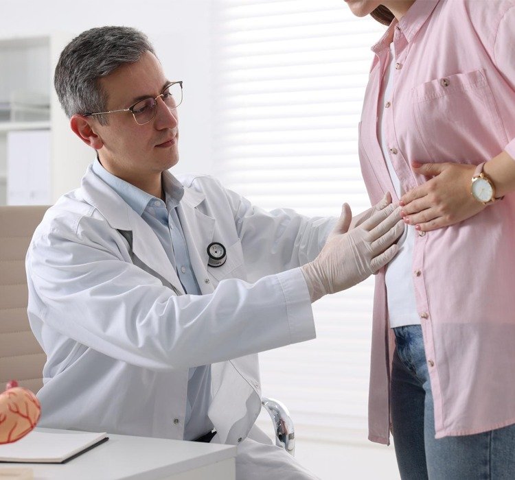 Doctor providing appendix treatment at Deepasri Hospital in Bangalore